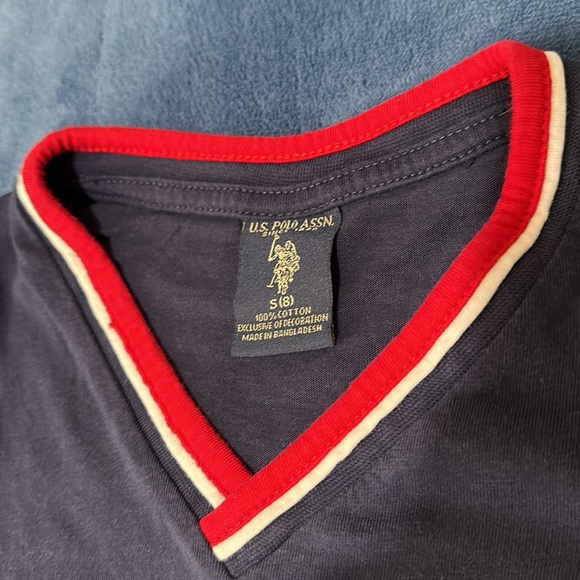 Shirt - Picture 2 of 4